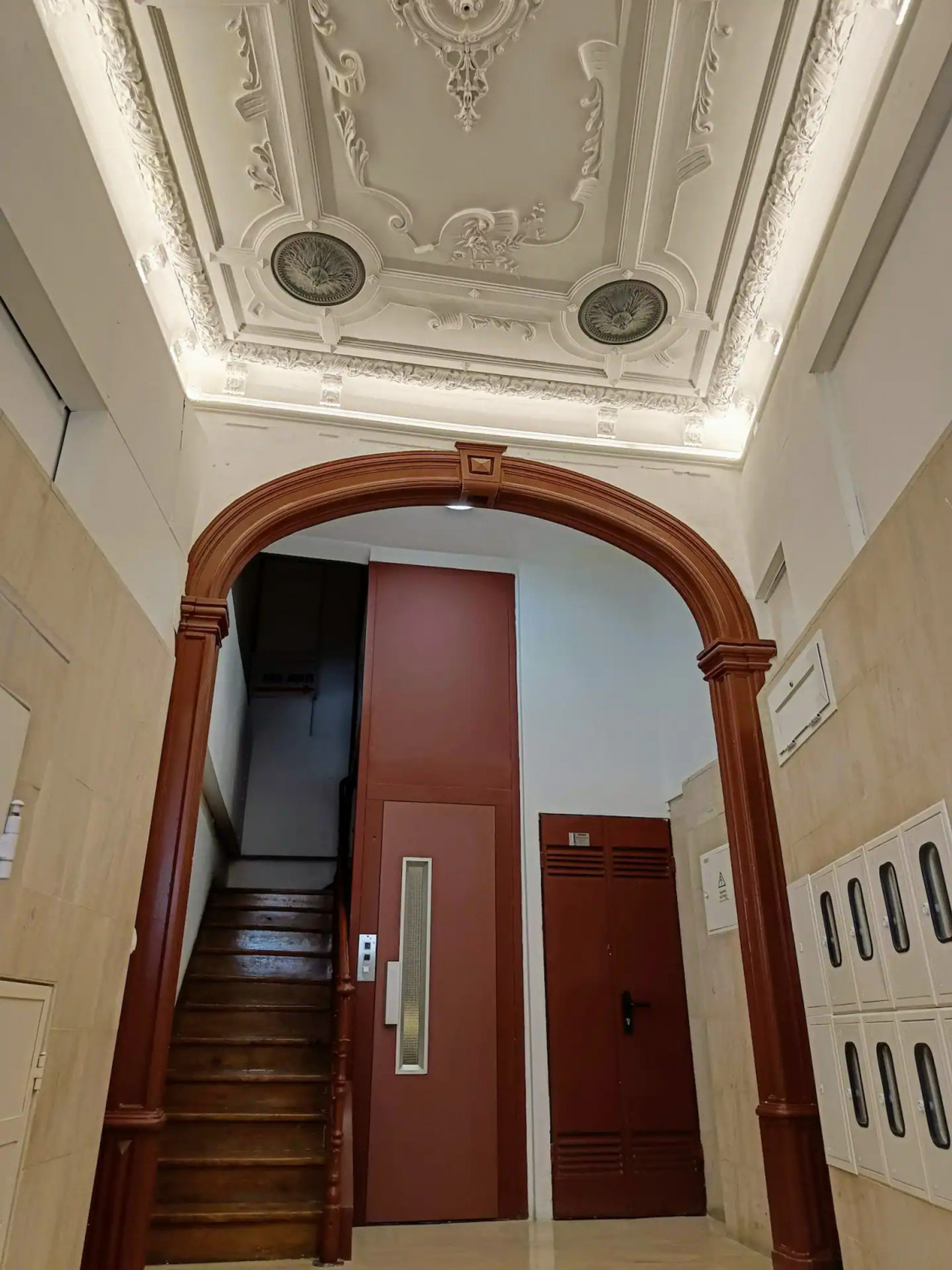 Entrance Hall & Elevator