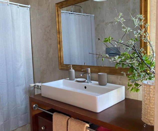 Elegant 2-Bedroom Duplex with Terrace in Aveiro
