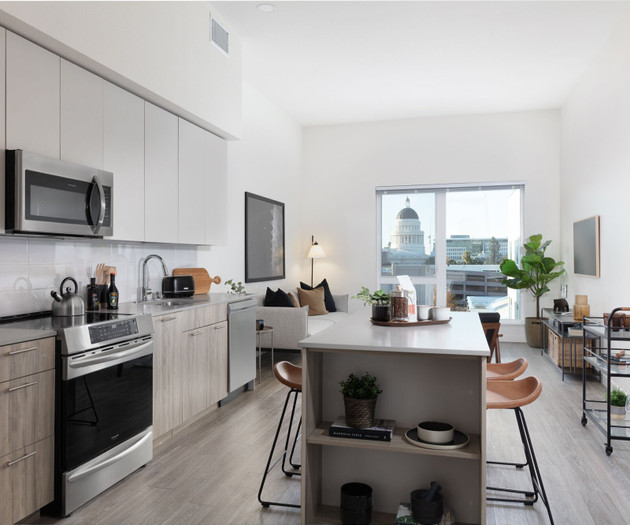 Modern Furnished Apartment in Downtown Sacramento