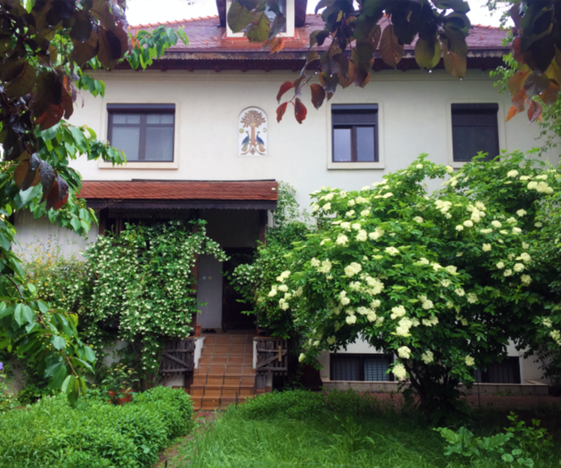 Elegant Duplex in Villa • Central Bucharest