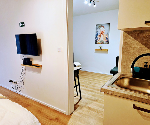 Family 2BR for 1-8 guests | Garden, Parking, Gym