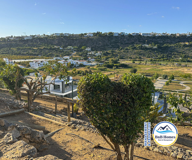 Villa Verde - 4 bedrooms, Marina view, pool & BBQ