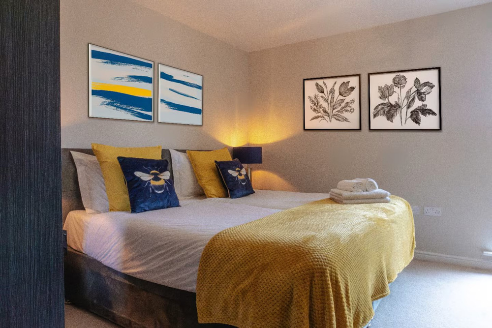 Contractor Stay Hatfield | Free Parking | Sleeps 4 preview