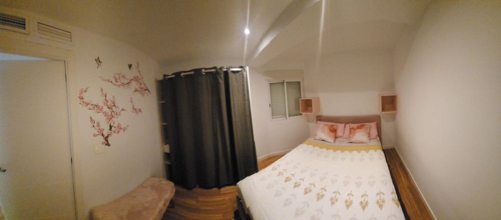 Chic spacious 3 bedroom apartment