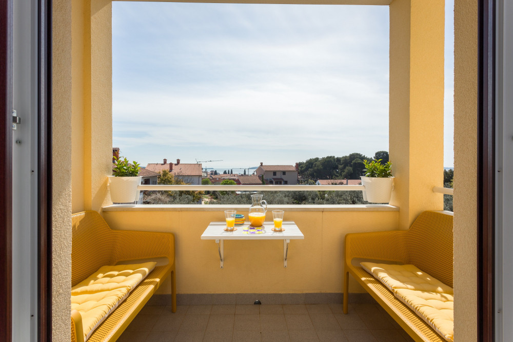 Serenity seaview retreat with fast wifi preview