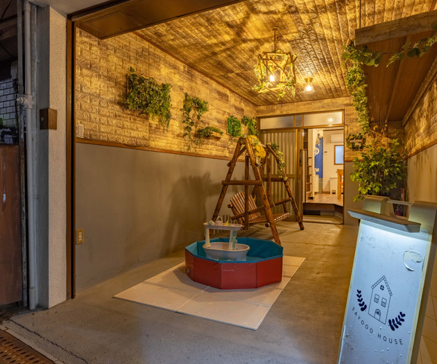 50㎡ 2-Story House / Direct Train to Osaka Station
