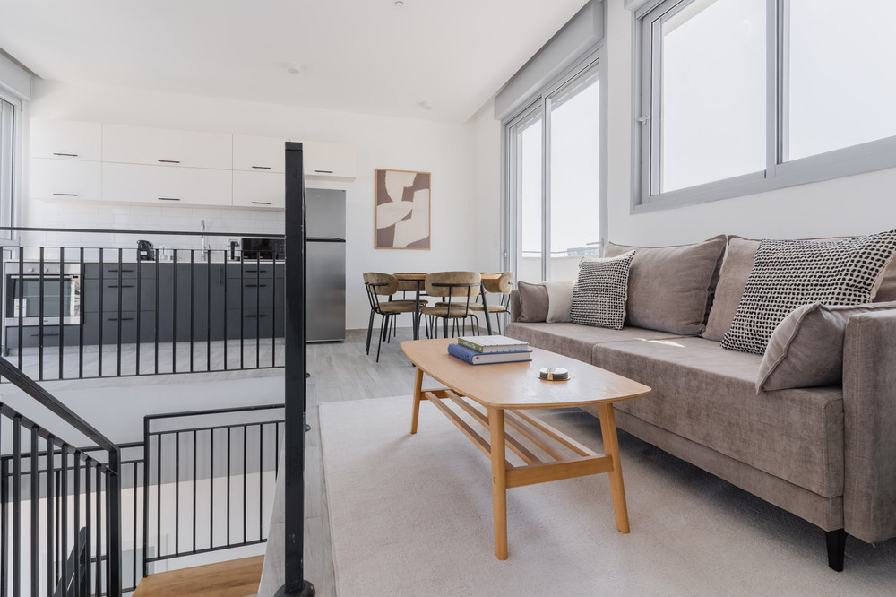 Blueground |Florentine,Penthouse, 3 Balconies -21 preview