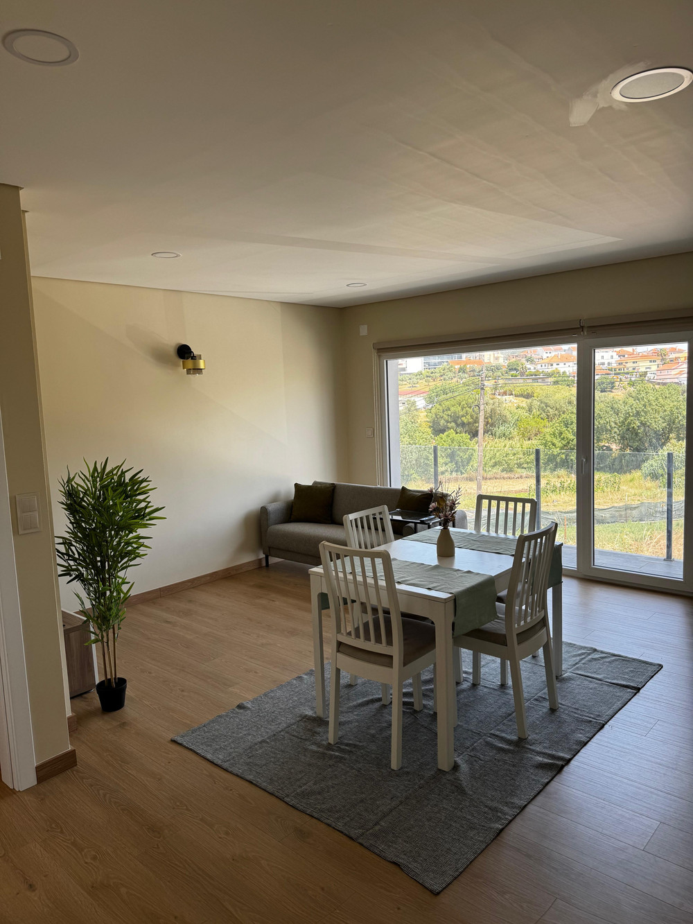Rooms w/ Double Beds & Balcony in Brand New T3 preview