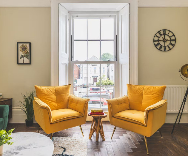 3 bed | Sleeps 7 | Private Parking | Great Locatio