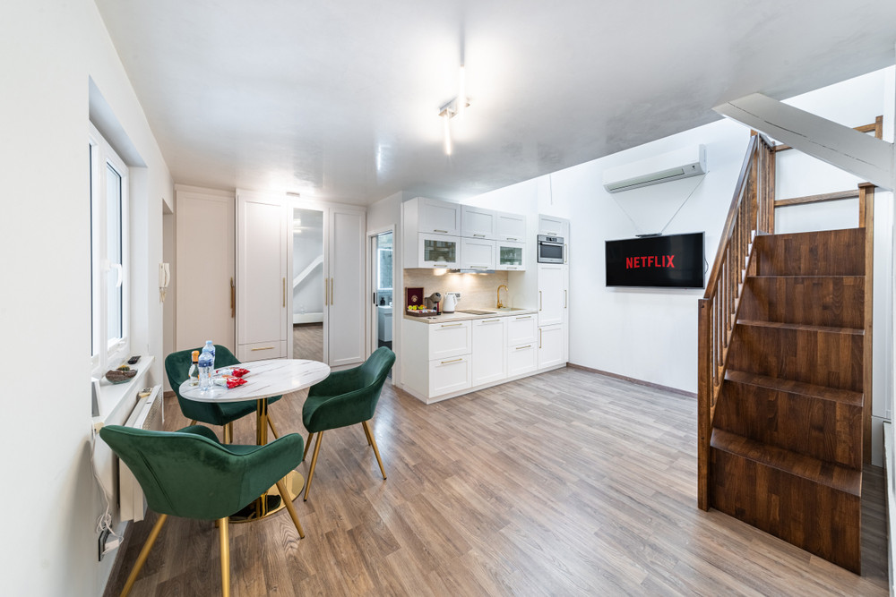 Boutique Loft in Vibrant Karlin preview