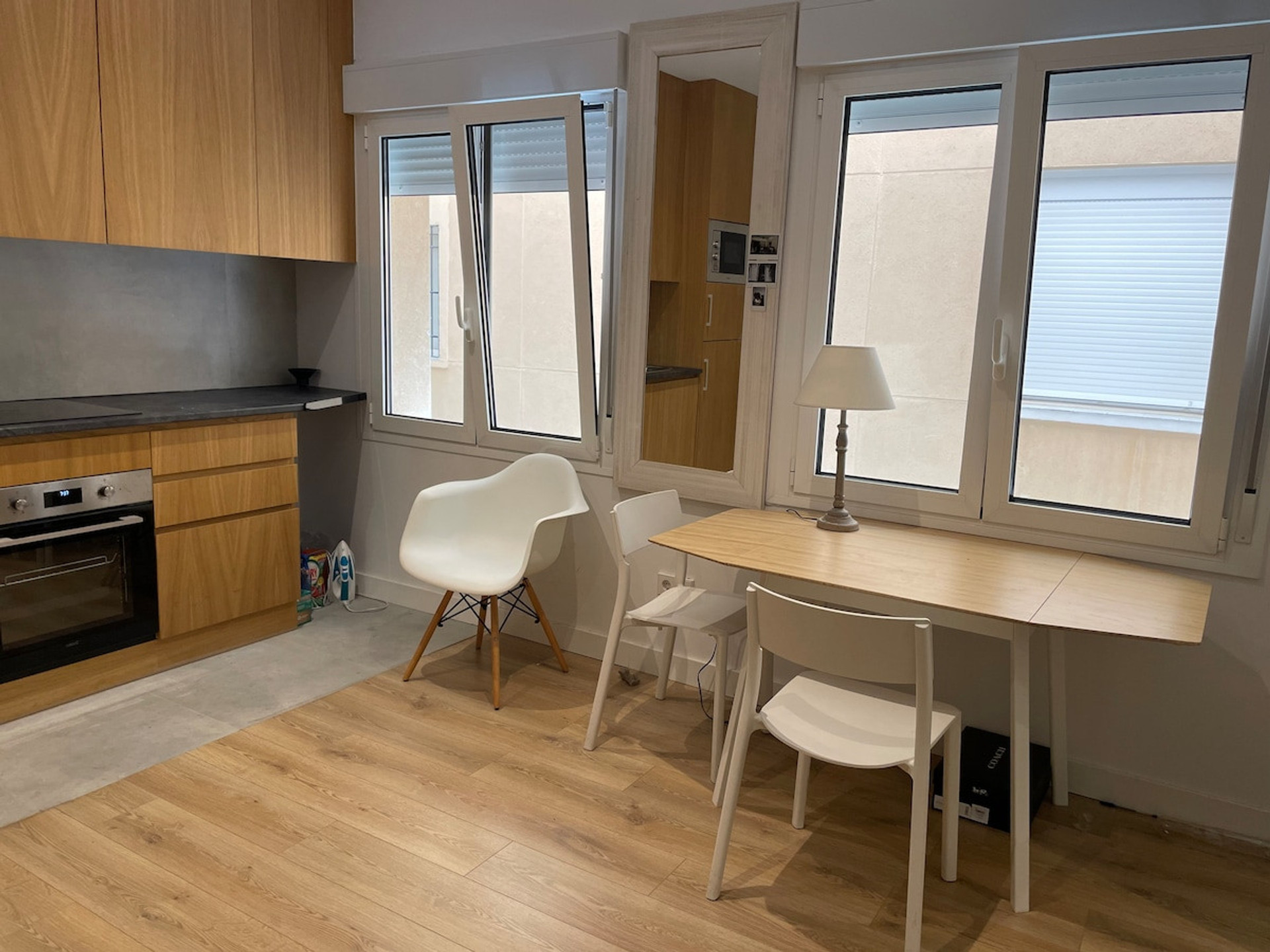 Dining area image 1