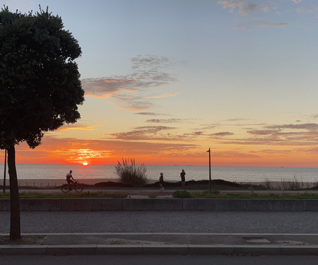 Sunny flat near the beach in Porto District