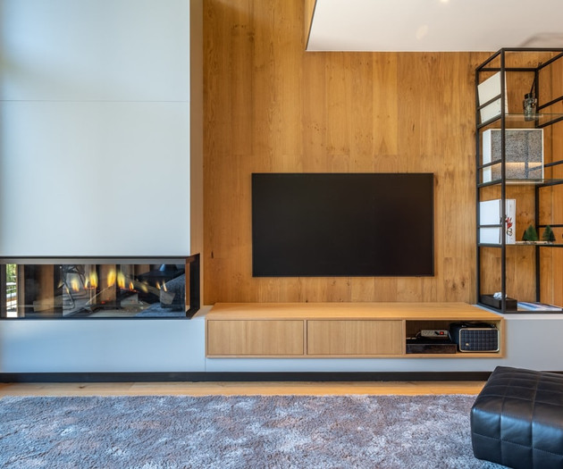 Elegant Penthouse | Spa, Parking & Views