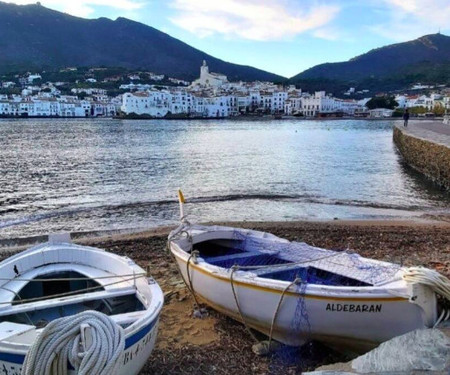 THE BLUE HOUSE OF THE COSTA BRAVA Arlet