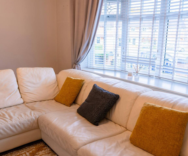 Cozy 4 Bedroom Home | Pet Friendly | Free Parking