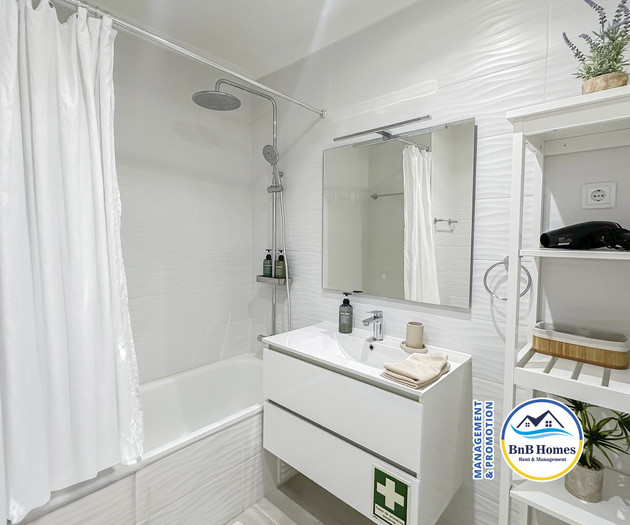 BnB Homes vibrant Ocean View terraced apartment