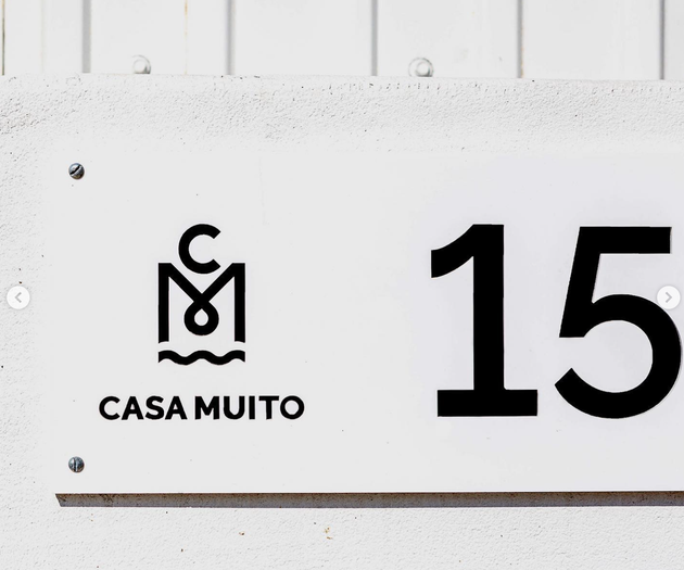 Casa Muito = Beach + City + Surf