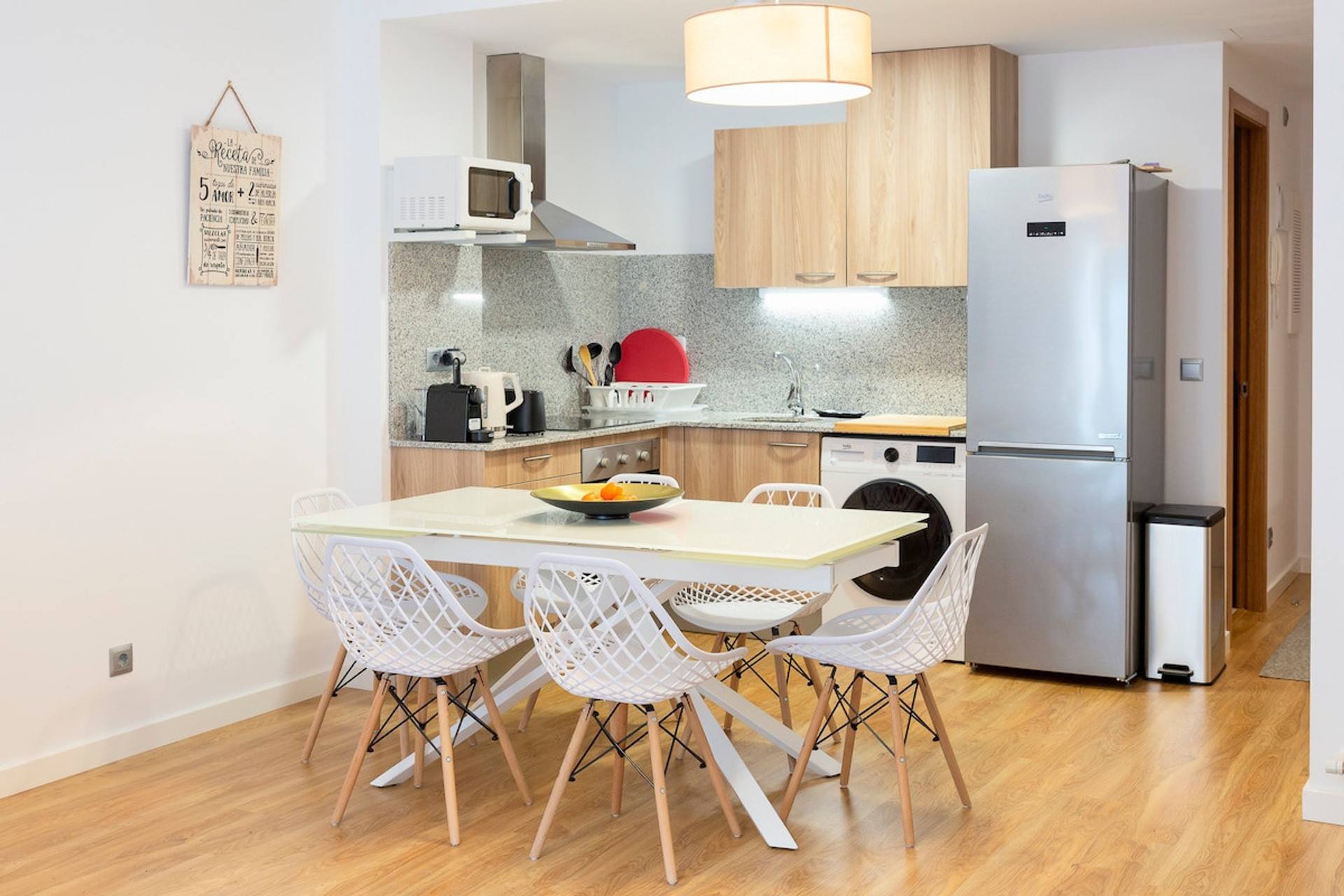 Full kitchen