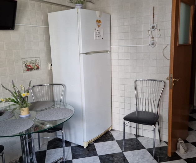 Large Group Accommodation Bucharest, 4 apt,20slips