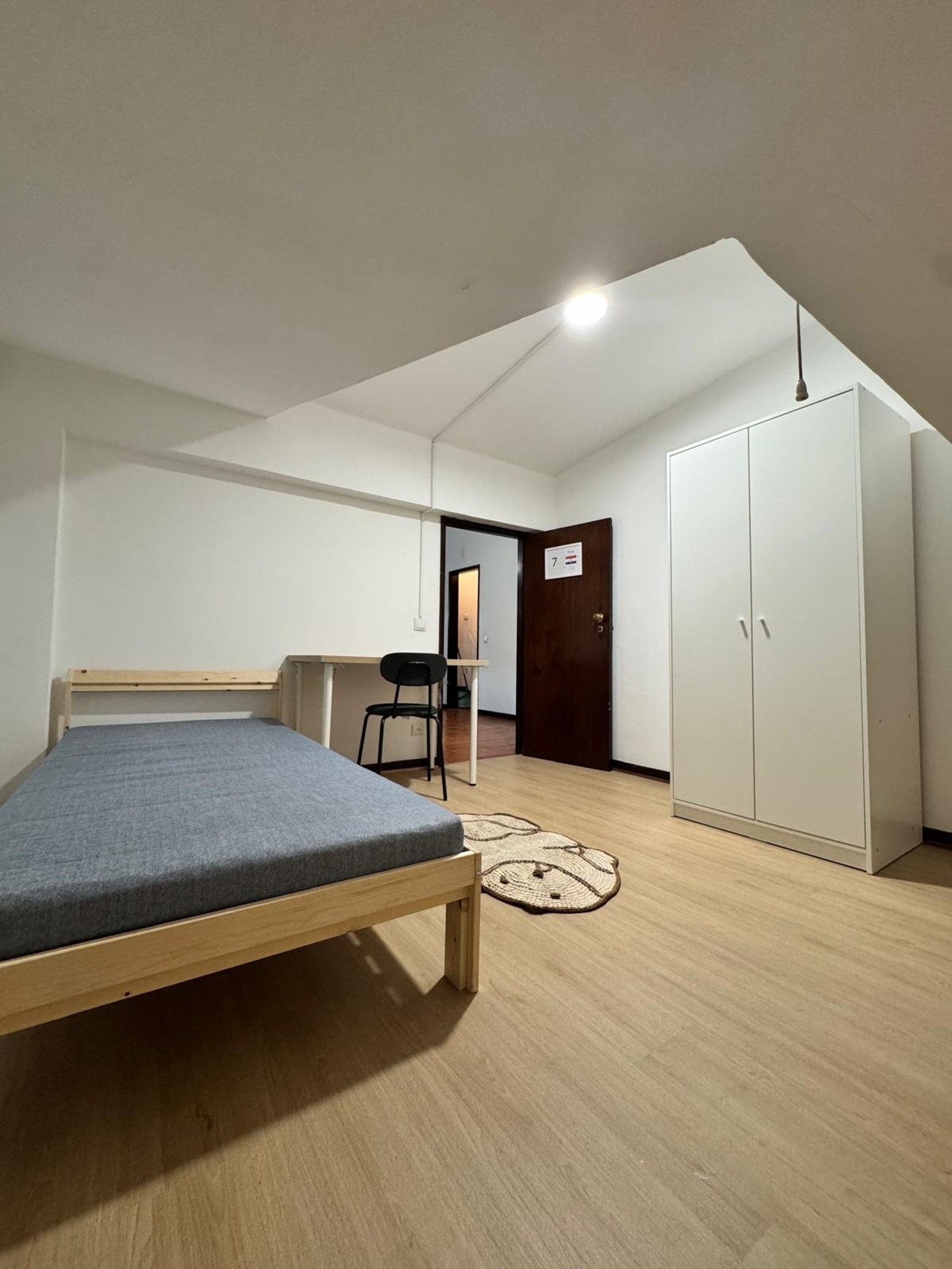 Room 7