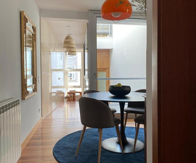 Elegant 2-Bedroom Duplex with Terrace in Aveiro