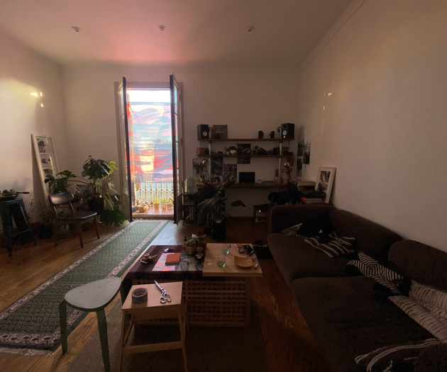 Bright Room with Private Bathroom in El Born