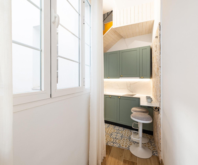 H2M Alamos Duplex, desk, dishwasher, shower