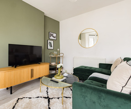 The Brockwell Park Place - Bright 2BDR Flat