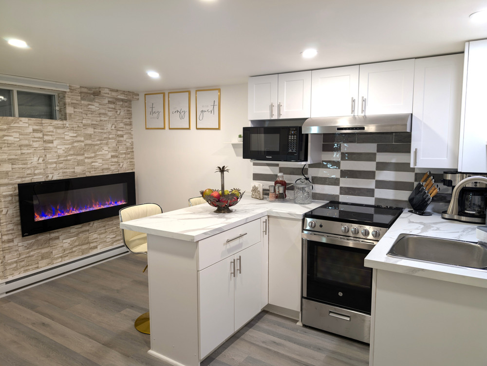 Stylish & Modern Condo - FREE Parking & EV Charger preview