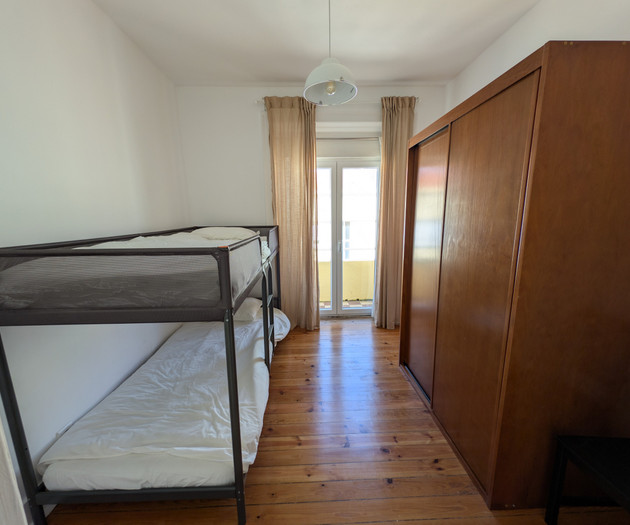 Equipped apartment in central Lisbon