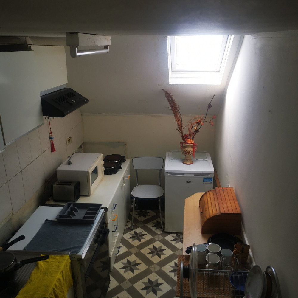 Backpacking shared dorm preview