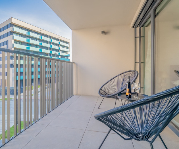 Vista Serenity Apartment with Parking Garage