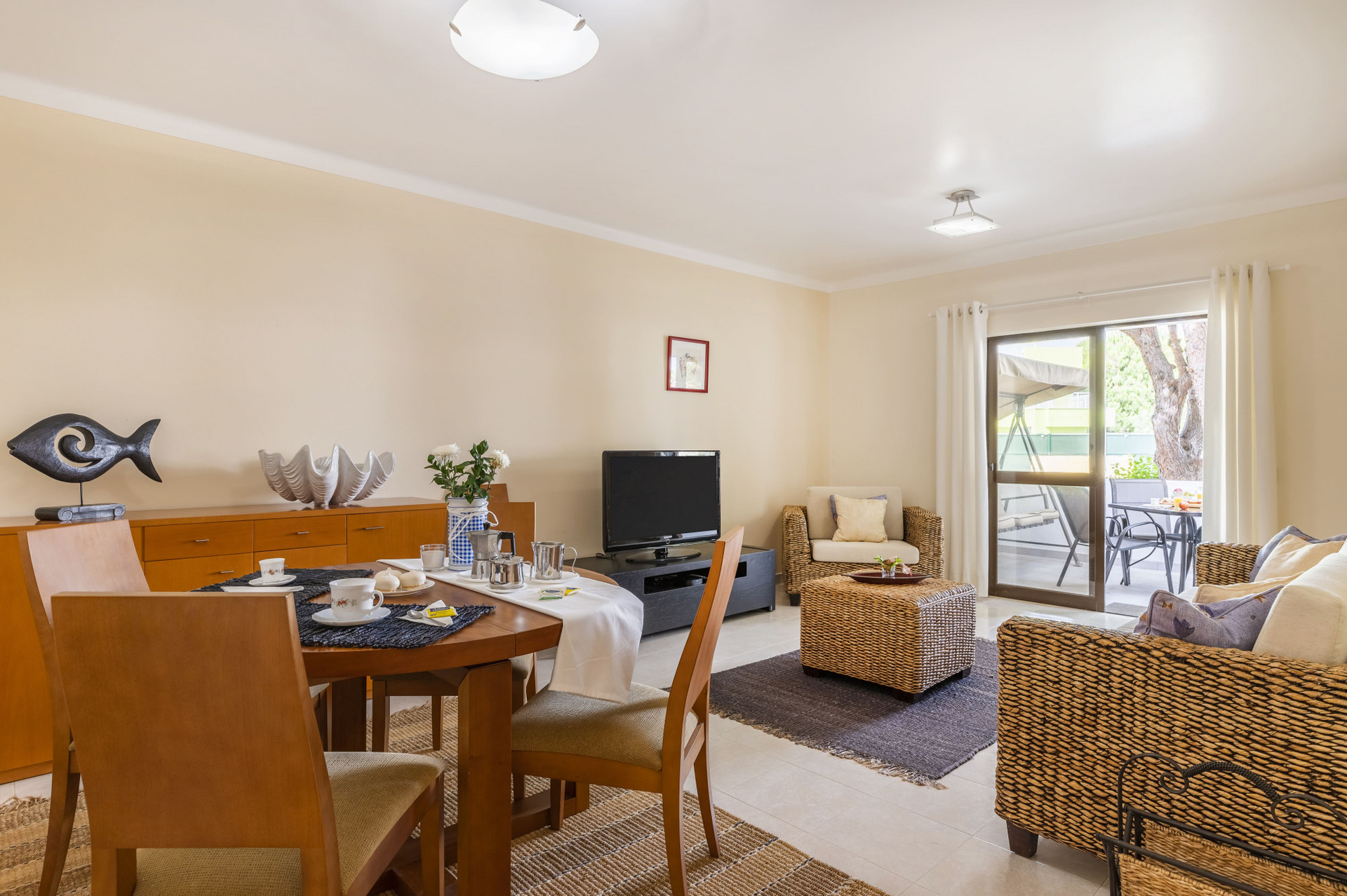 Living Room with Flat Screen TV, A/C and Terrace Access