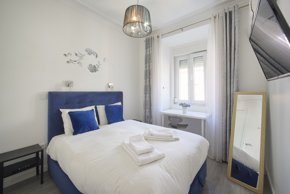 Elegant 3-Bedroom Apartment with Tejo  River View preview