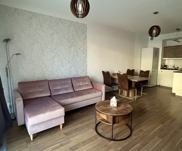 Relaxing flat close to the airport