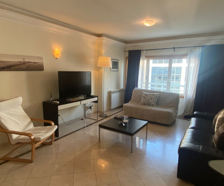 Luxury apartment in Entrecampos