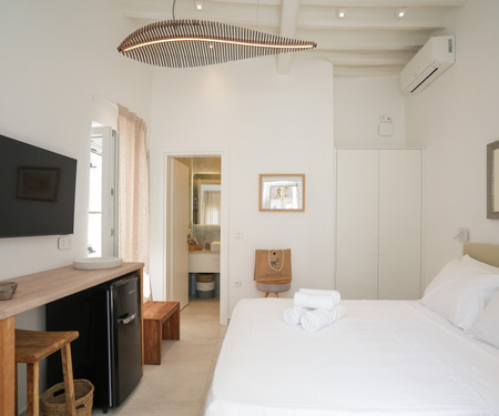 Boutique  Suite(Starlink)- In The Heart of Sifnos