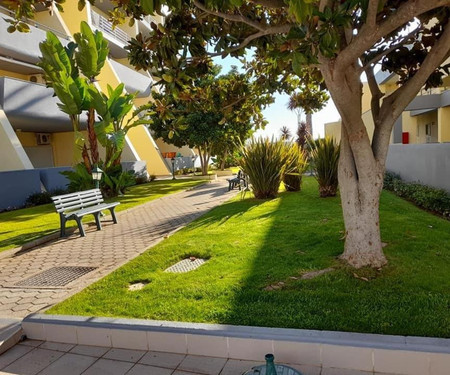 1 bedroom apartment in Meia Praia