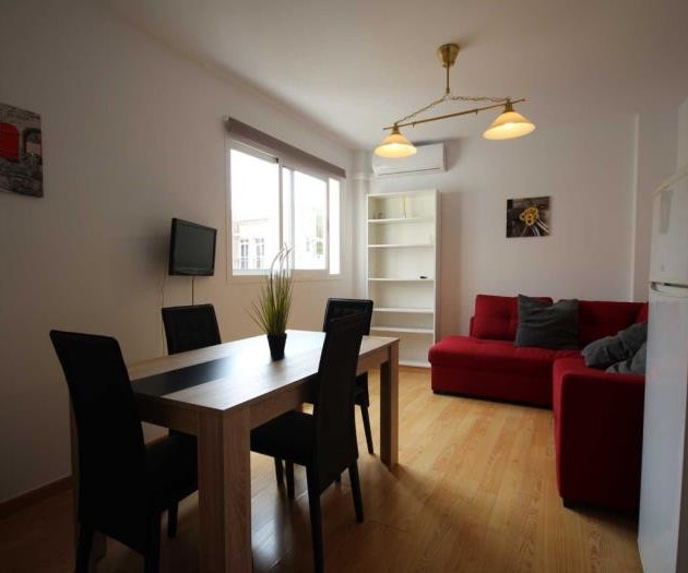 Holidays2Malaga Cruz Verde - close Cervantes Theat
