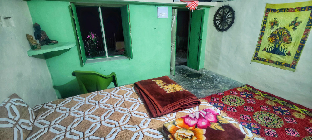 Peaceful Private Room - Swastik Stays preview