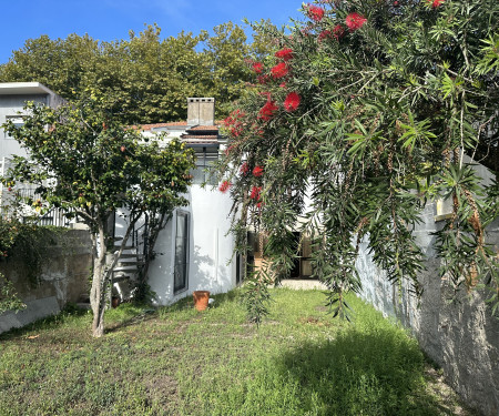 Room in large house with garden near the beach