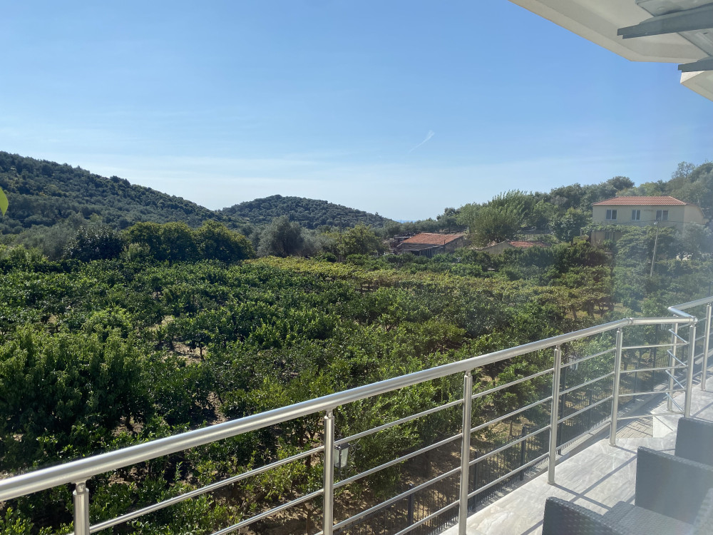PRINCESS Valdanos - 2BDR Apartment with terrace preview