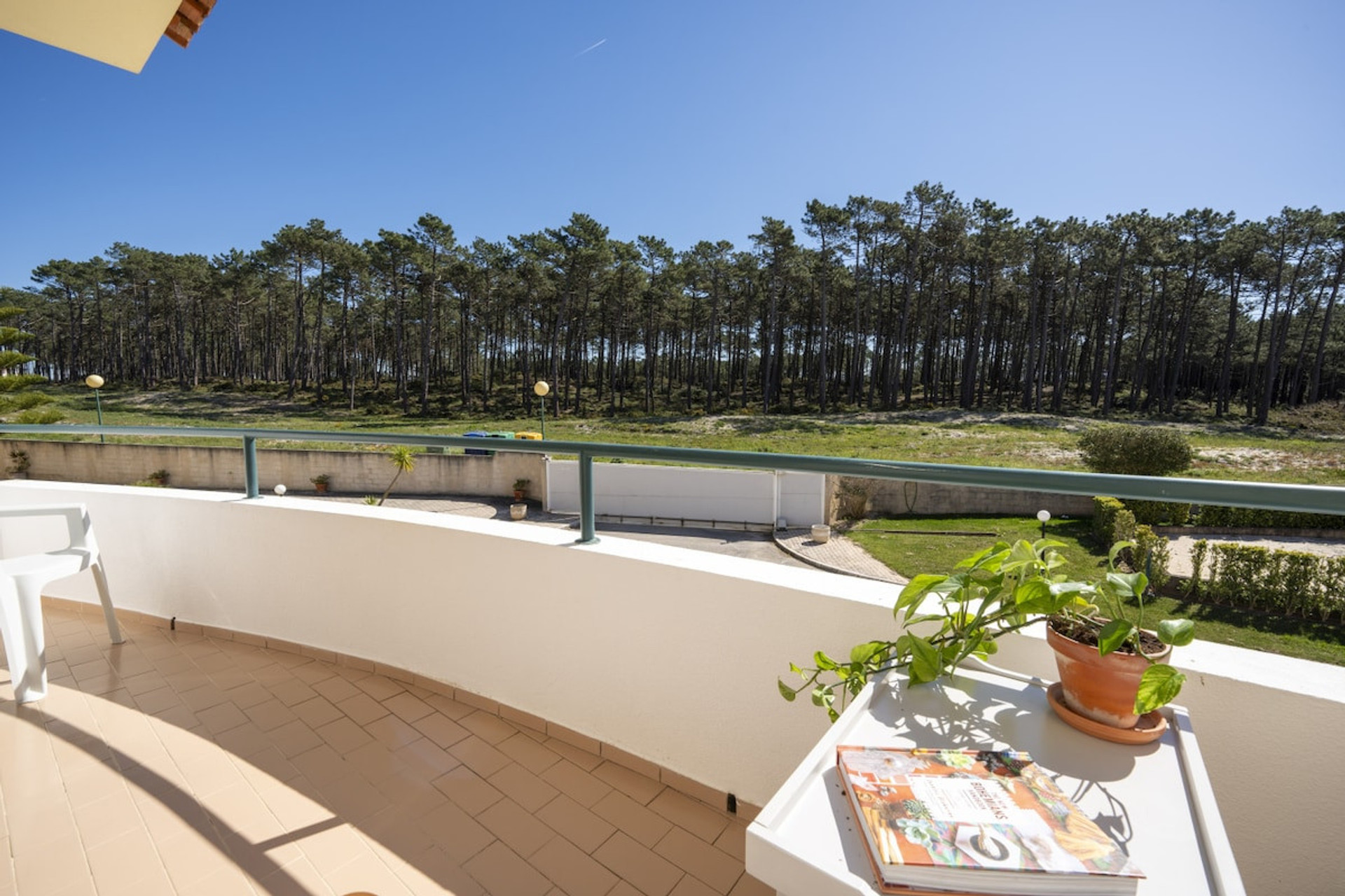 room 1 pinhal view balcony