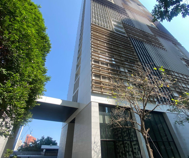 Modern Monthly Studio: Fast WiFi & Great Location