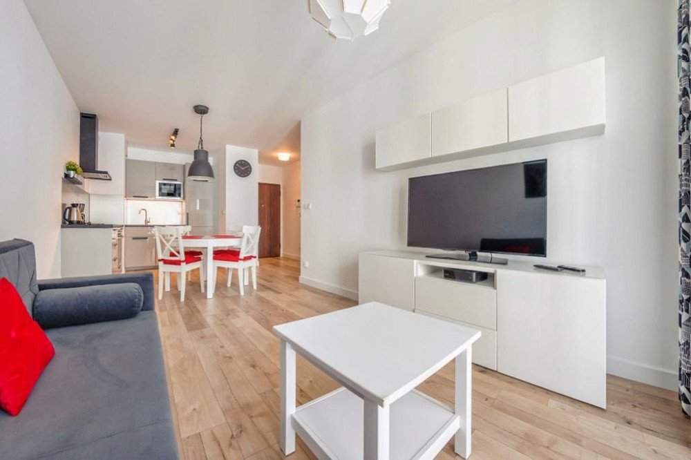 One-bedroom apartment, Chmielna 73/42 preview