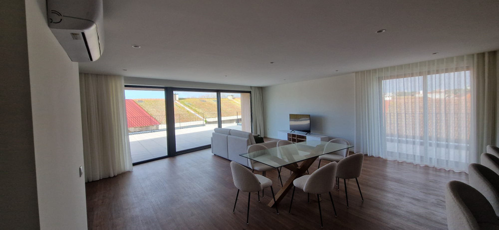 Brand-New Luxury T4 Penthouse in Gaia preview