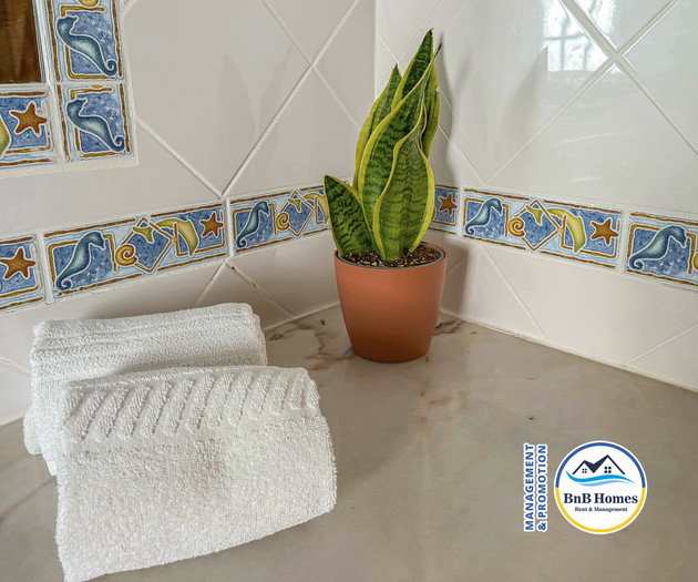 Villa Verde - 4 bedrooms, Marina view, pool & BBQ