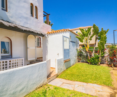 Cubo's Beachfront Marina de Casares House