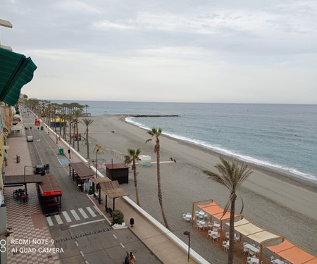 Apartamento costero con vistas Mar