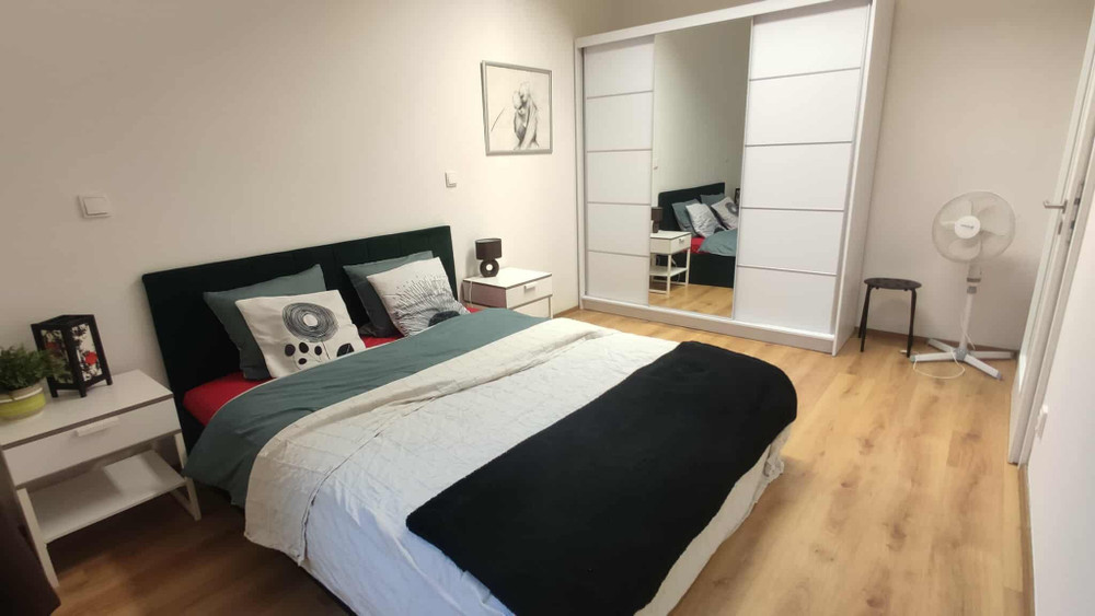 Apartment 2 rooms 15 min to centre preview